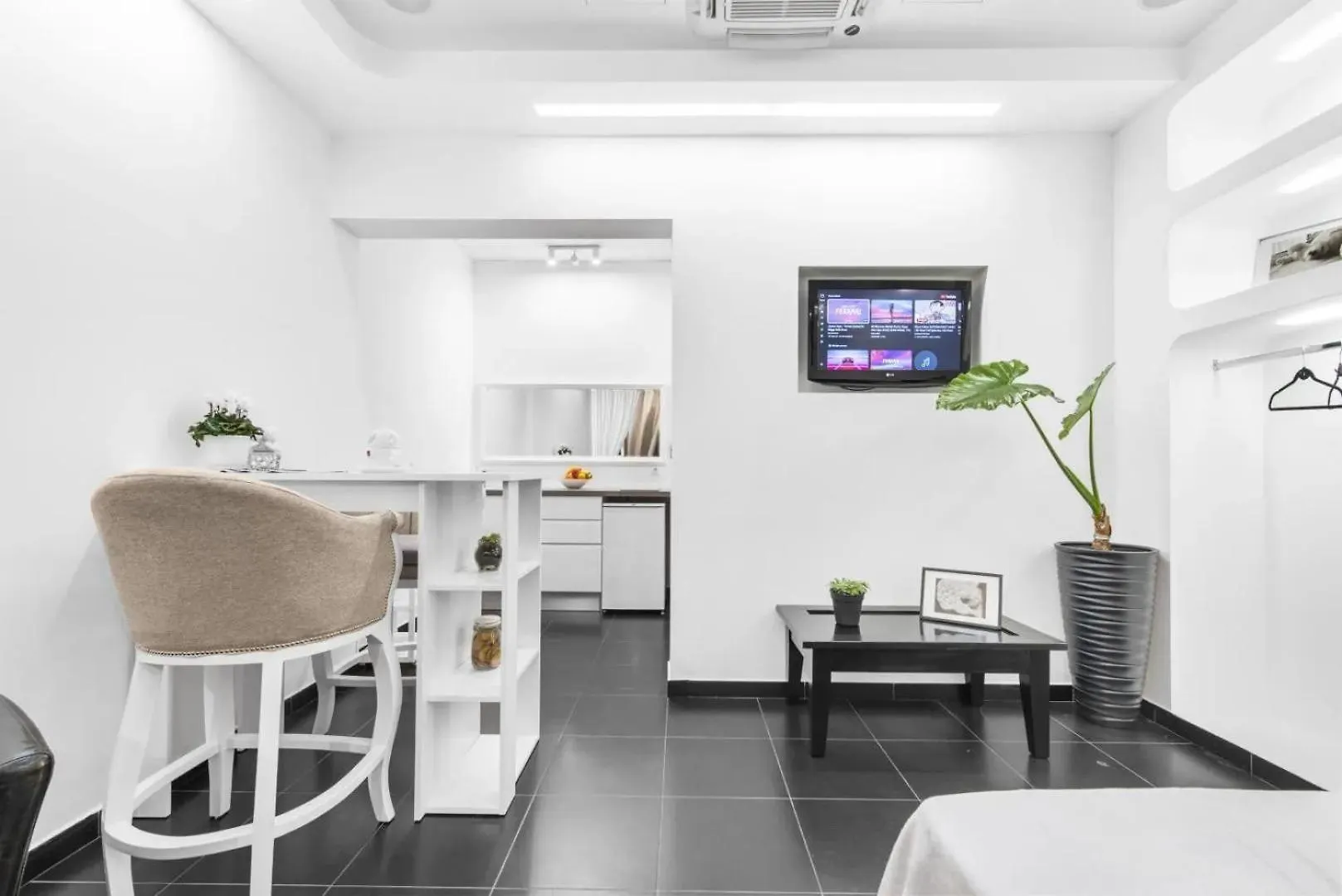 Modern Studio Apartment Noyan Rijeka 0*,  Croatia