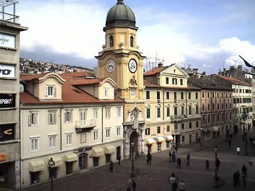 Modern Studio Apartment Noyan Rijeka 0*,  Croatia