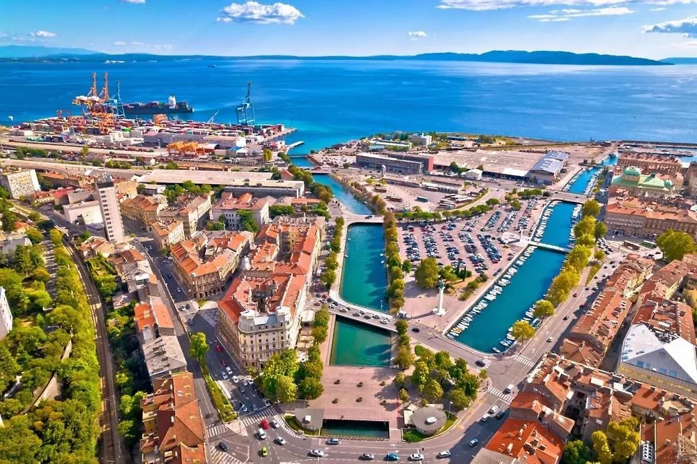 Modern Studio Apartment Noyan Rijeka Croatia